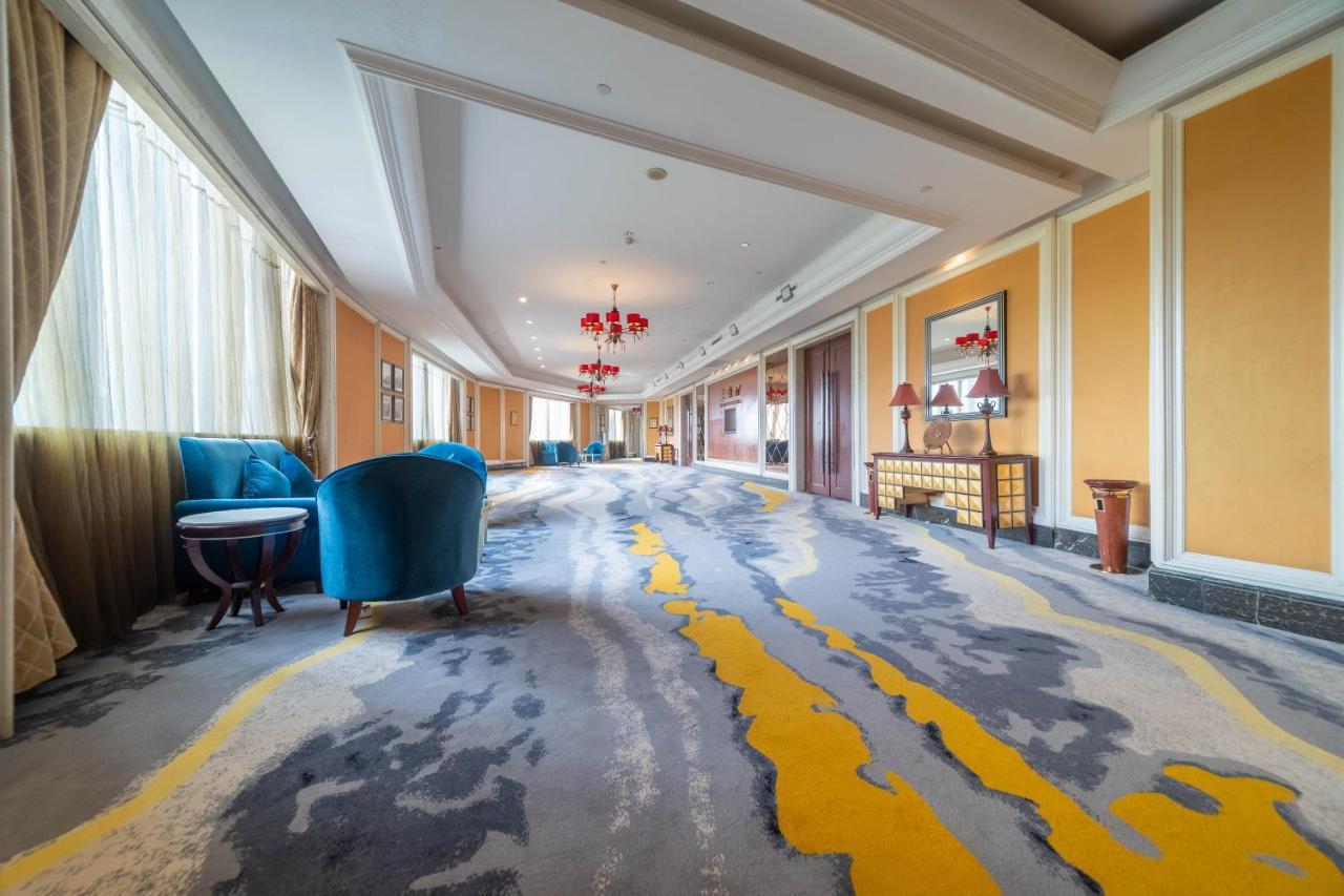 Ramada Yichang Hotel Esterno foto