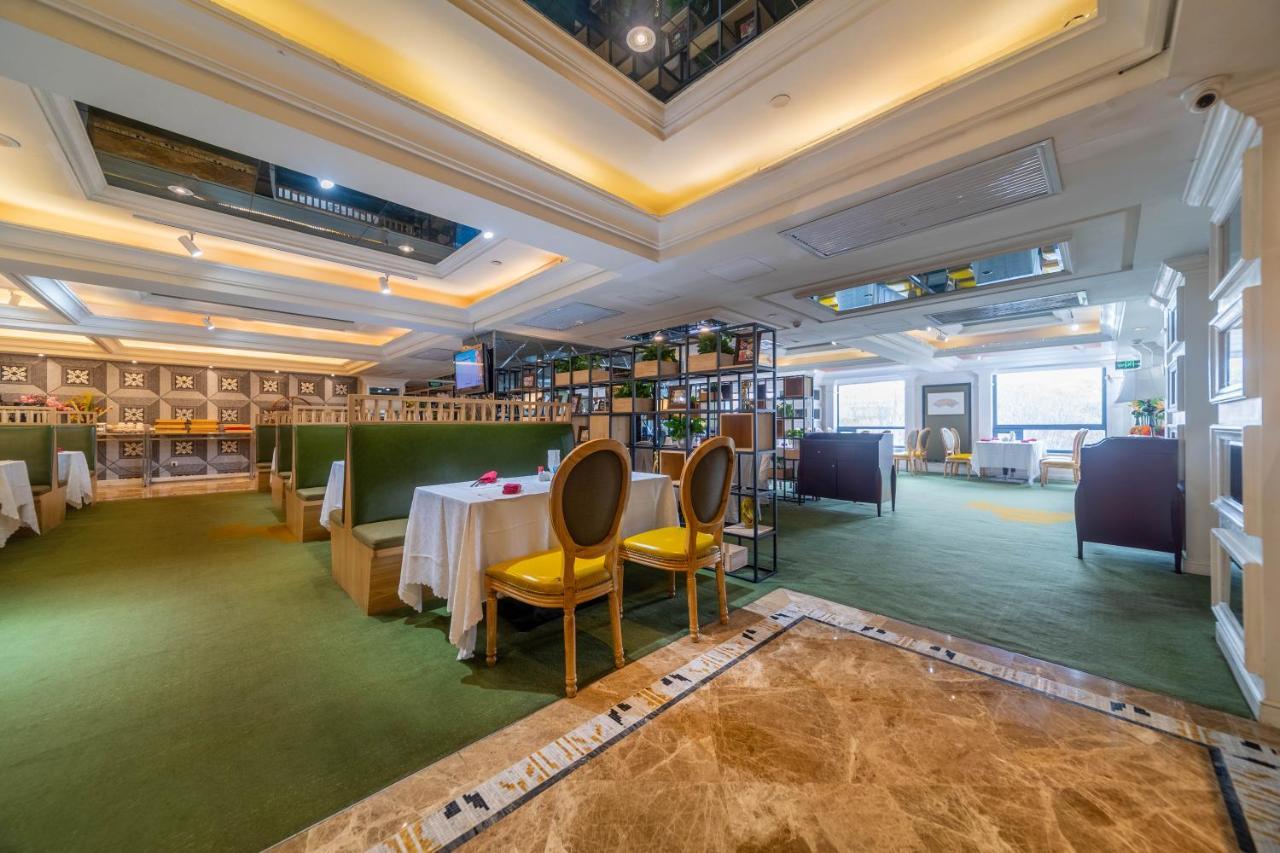 Ramada Yichang Hotel Esterno foto