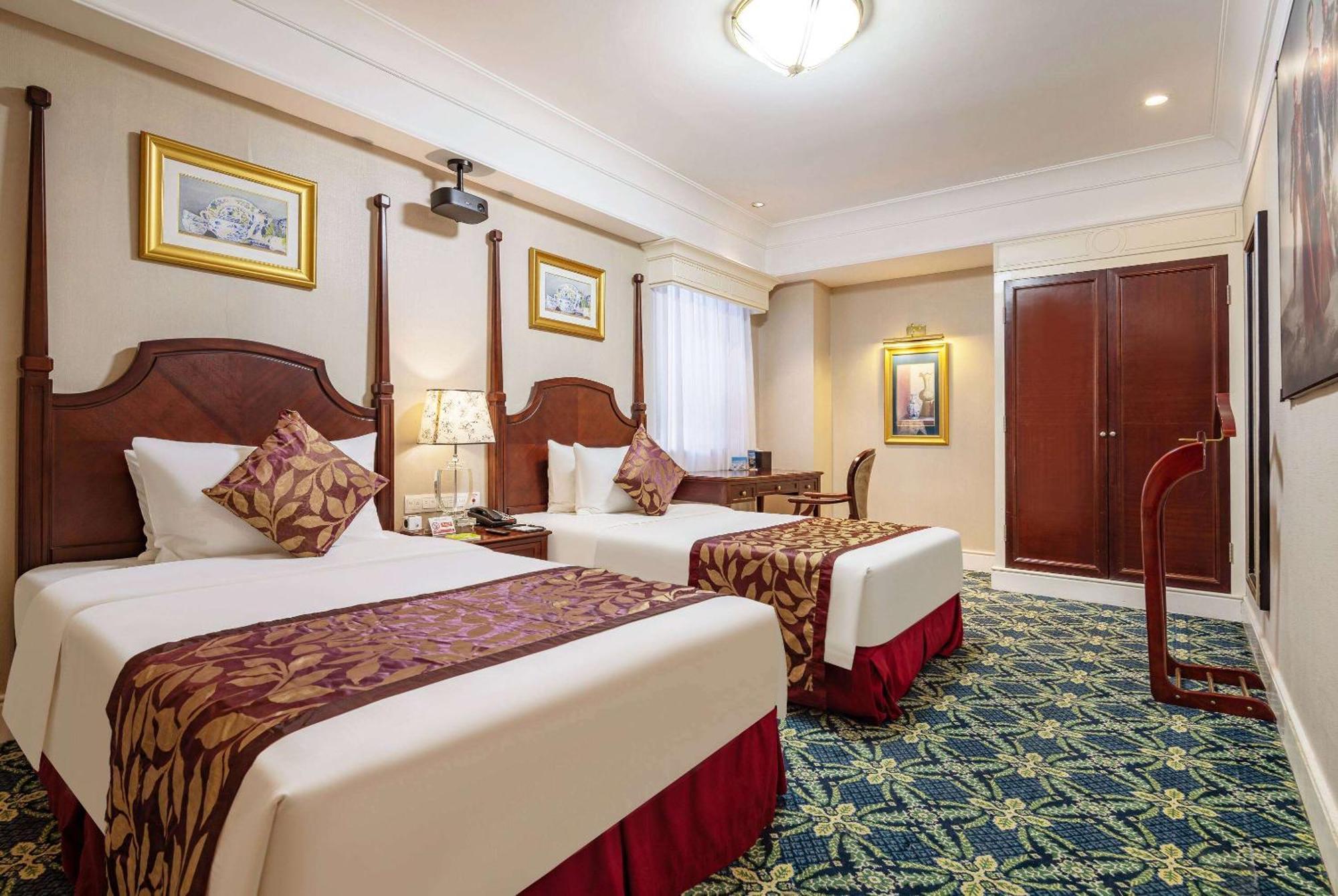 Ramada Yichang Hotel Esterno foto