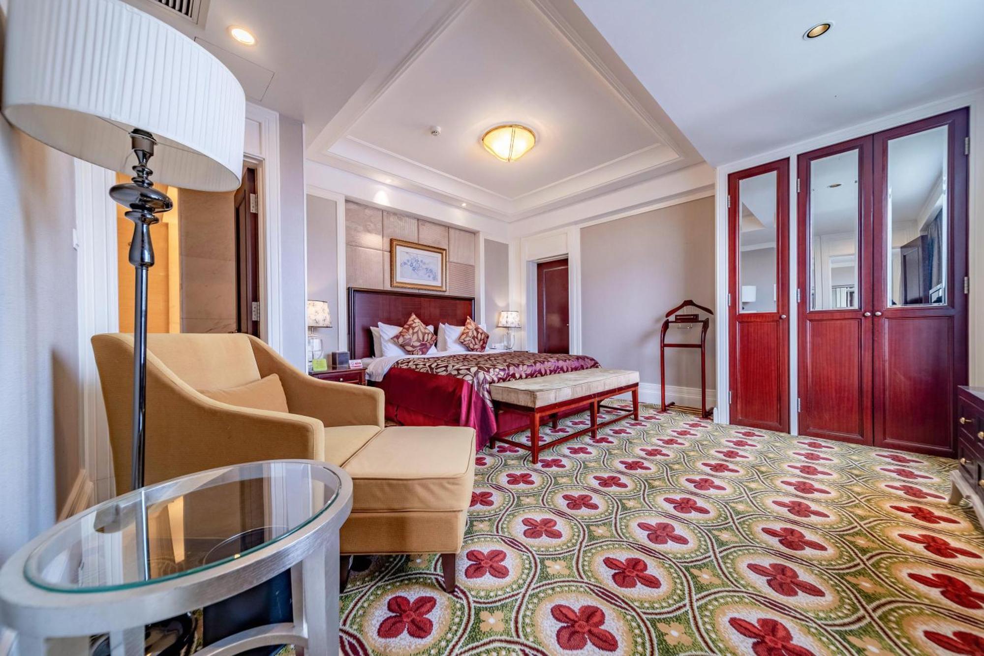 Ramada Yichang Hotel Esterno foto